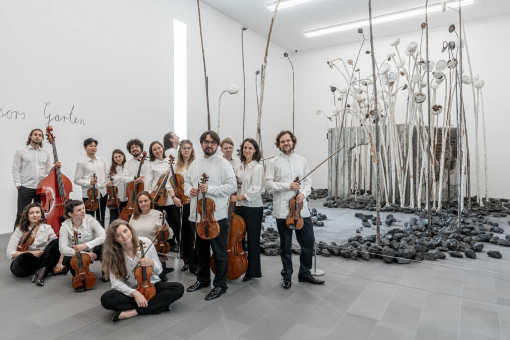 Concert by Les Essences