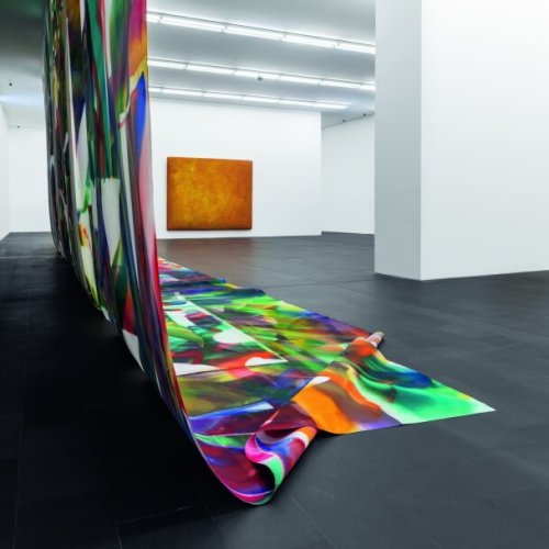 Installationsansicht Katharina Grosse (l.) und Gotthard Graubner (r.), MKM 2019, Foto Henning Krause
